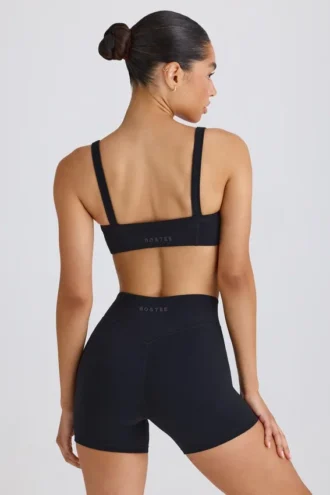 Soft Active Crossover Mini Shorts i svart Soft Active Crossover Mini Shorts i svart