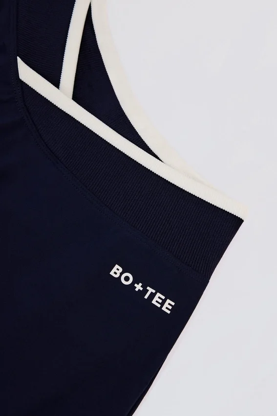 Soft Active Crossover Mini Skort i Classic Navy Soft Active Crossover Mini Skort i Classic Navy