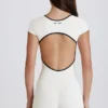 Soft Active-helbody med öppen rygg i färgen Ivory Soft Active-helbody med öppen rygg i färgen Ivory