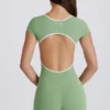 Soft Active-helbody med öppen rygg i grönt Soft Active-helbody med öppen rygg i grönt