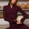 Soft Active-jacka med dragkedja i burgundy Soft Active-jacka med dragkedja i burgundy