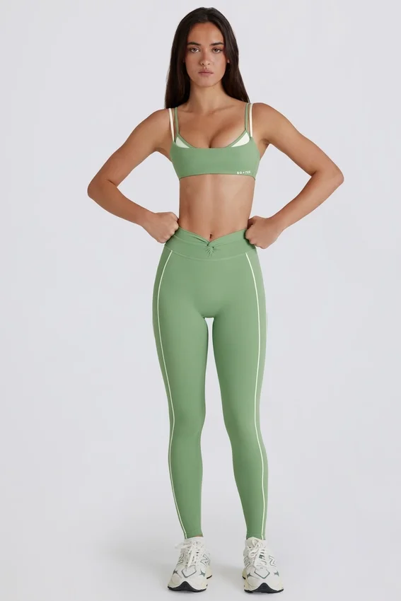 Soft Active-leggings med vridet framstycke i grönt Soft Active-leggings med vridet framstycke i grönt