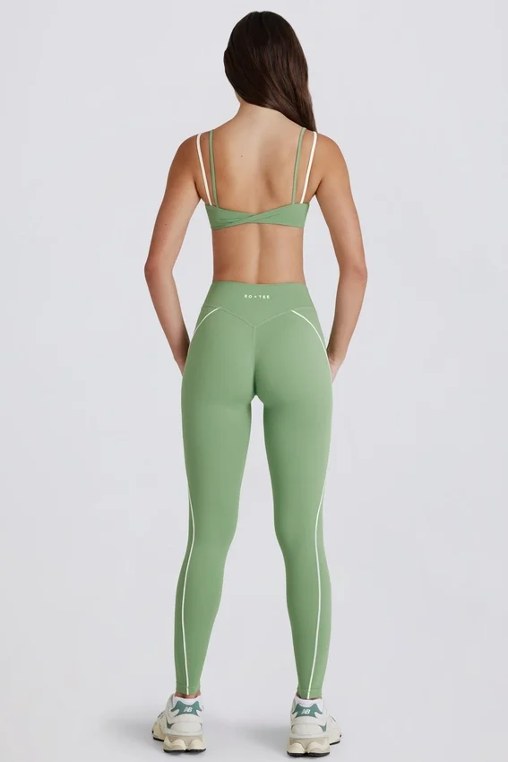 Soft Active-leggings med vridet framstycke i grönt Soft Active-leggings med vridet framstycke i grönt