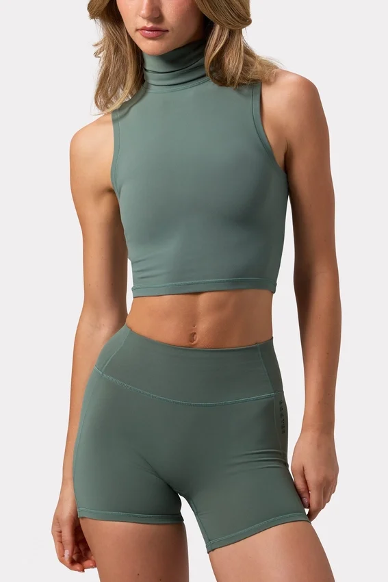 Soft Active-linne med hög hals i khaki Soft Active-linne med hög hals i khaki