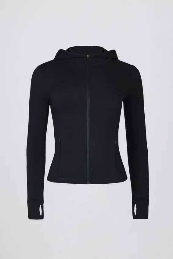 Soft Active-mellanlagerjacka med huva i svart Soft Active-mellanlagerjacka med huva i svart