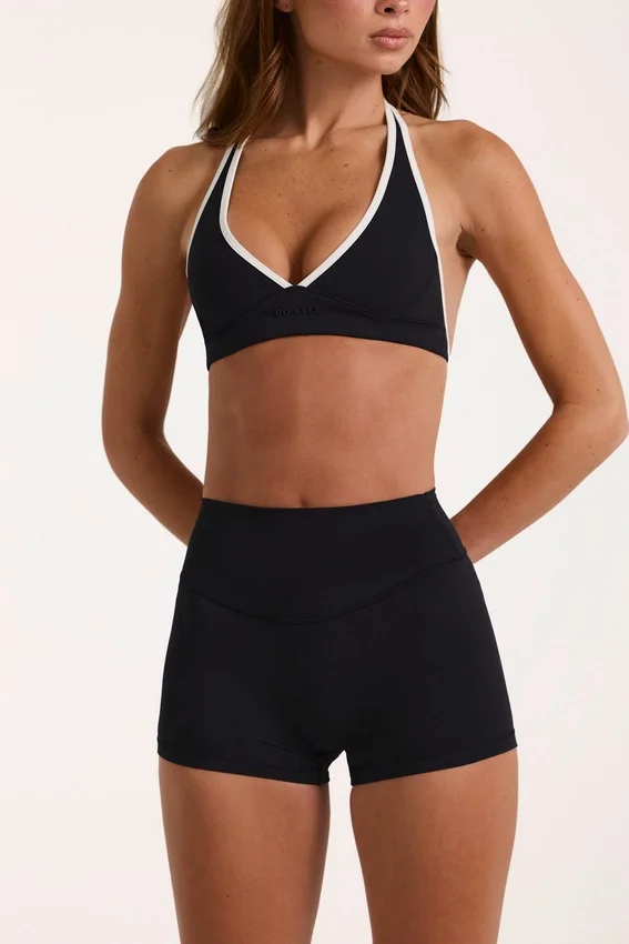 Soft Active minishorts i svart Soft Active minishorts i svart