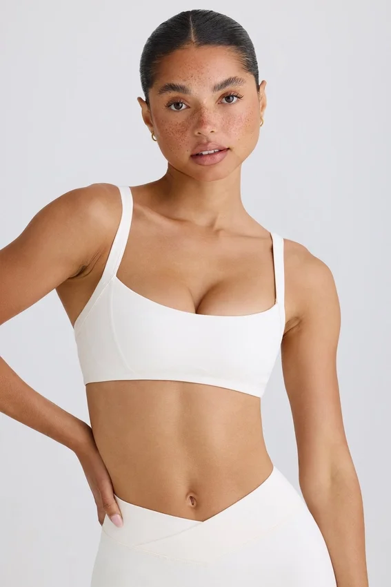 Soft Active-sport-BH med kontrastkant i vitt Soft Active-sport-BH med kontrastkant i vitt