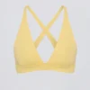 Soft Active-sport-BH med korsade axelband i färgen Lemon Soft Active-sport-BH med korsade axelband i färgen Lemon