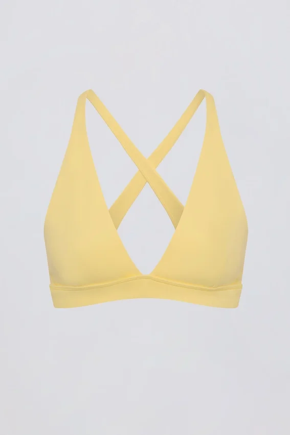 Soft Active-sport-BH med korsade axelband i färgen Lemon Soft Active-sport-BH med korsade axelband i färgen Lemon