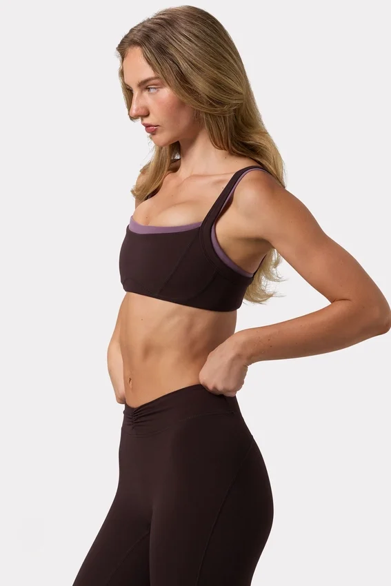 Soft Active-sport-BH med sömdetaljer i färgen Espresso Soft Active-sport-BH med sömdetaljer i färgen Espresso