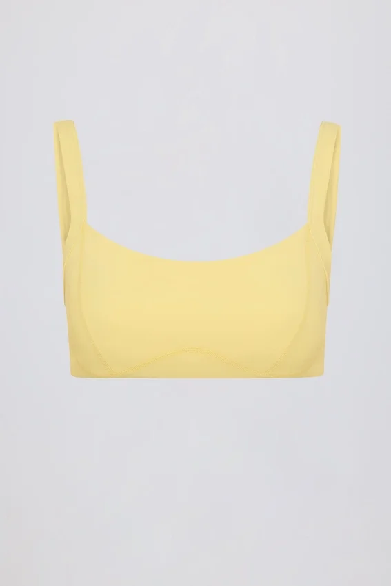 Soft Active sport-BH med sömdetaljer i färgen Lemon Soft Active sport-BH med sömdetaljer i färgen Lemon