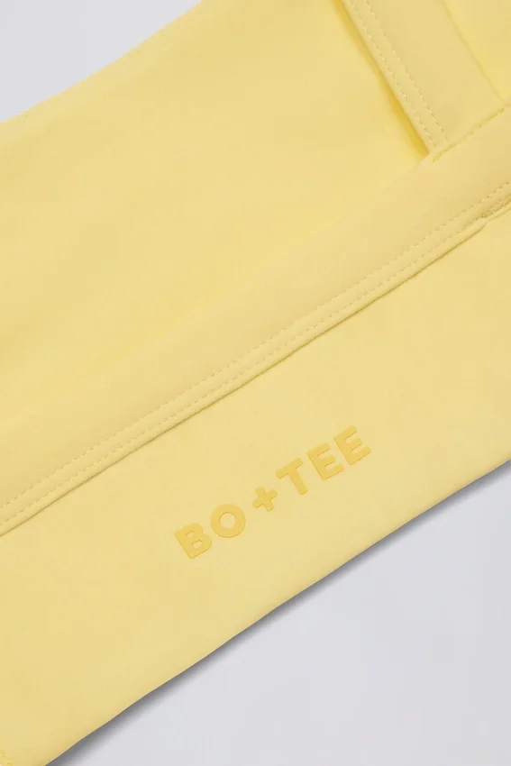 Soft Active sport-BH med sömdetaljer i färgen Lemon Soft Active sport-BH med sömdetaljer i färgen Lemon
