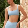 Soft Active-sport-BH med sömdetaljer i färgen Sky Soft Active-sport-BH med sömdetaljer i färgen Sky