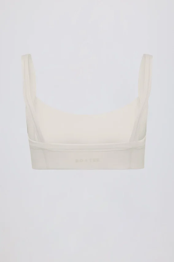 Soft Active-sport-BH med sömdetaljer i krämfärg Soft Active-sport-BH med sömdetaljer i krämfärg