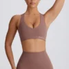 Soft Active sport-BH med V-ringning i Mocha Soft Active sport-BH med V-ringning i Mocha