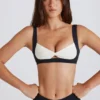 Soft Active sport-BH med vridet framsida i svart Soft Active sport-BH med vridet framsida i svart