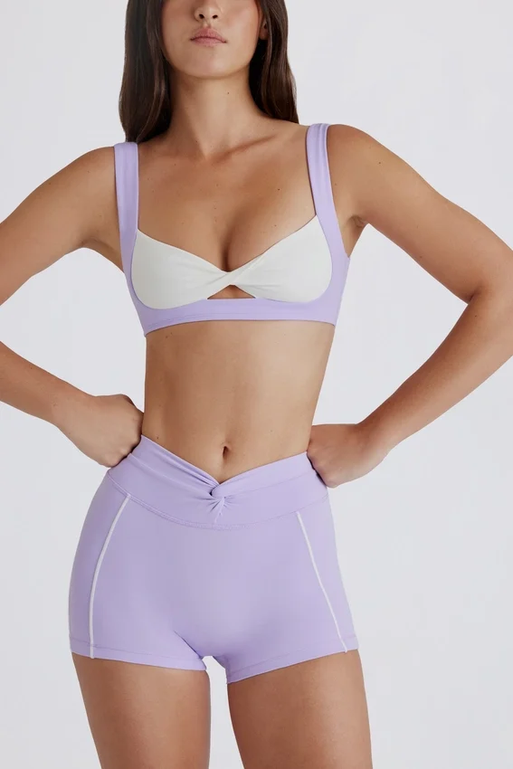 Soft Active sport-BH med vridet framstycke i lila Soft Active sport-BH med vridet framstycke i lila