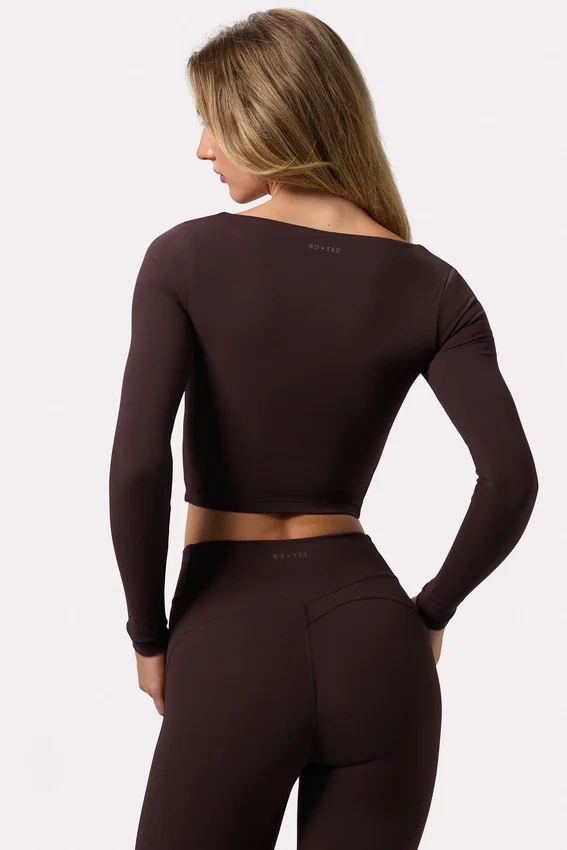 Soft Active Twist-Front Crop Top i Espresso Soft Active Twist-Front Crop Top i Espresso