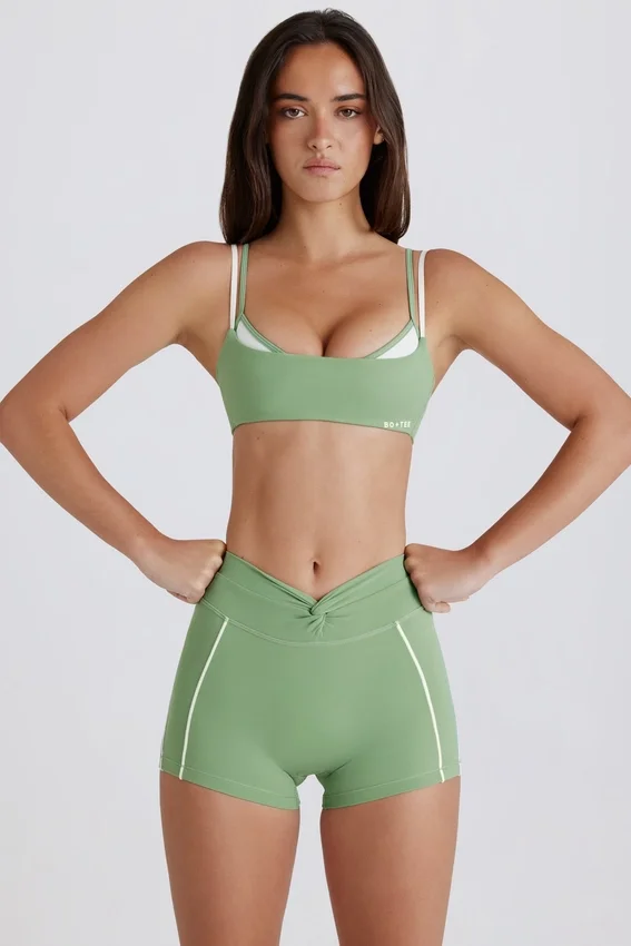 Soft Active Twist-Front Mini Shorts i grönt Soft Active Twist-Front Mini Shorts i grönt
