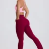 Soft Active V-formad midja med fickor och utsvängda ben i vinrött Soft Active V-formad midja med fickor och utsvängda ben i vinrött
