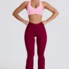 Soft Active V-formad midja med fickor och utsvängda ben i vinrött Soft Active V-formad midja med fickor och utsvängda ben i vinrött