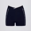 Soft Active Wrapover Contrast Mini Shorts i klassisk marinblå Soft Active Wrapover Contrast Mini Shorts i klassisk marinblå