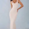 Sorelle Modal Lace-Trim Midaxi-klänning i elfenben Sorelle Modal Lace-Trim Midaxi-klänning i elfenben