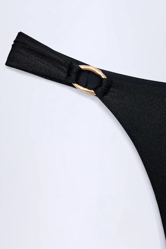 St Barts stringbikinibyxor med metalldetaljer i svart St Barts stringbikinibyxor med metalldetaljer i svart