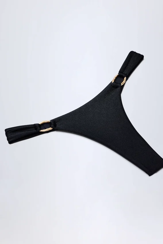 St Barts stringbikinibyxor med metalldetaljer i svart St Barts stringbikinibyxor med metalldetaljer i svart