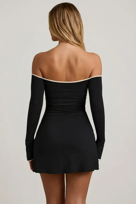 Stasia Modal Off-Shoulder A-Line Miniklänning i svart Stasia Modal Off-Shoulder A-Line Miniklänning i svart