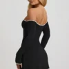 Stasia Modal Off-Shoulder A-Line Miniklänning i svart Stasia Modal Off-Shoulder A-Line Miniklänning i svart