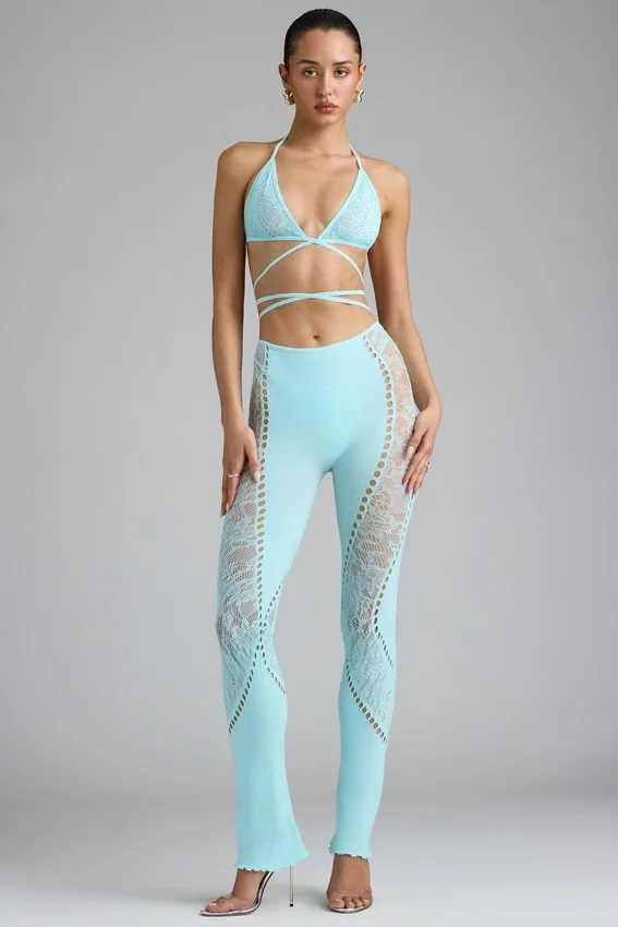 Stevie Embellished Mid-Rise Flared Trousers i isblått Stevie Embellished Mid-Rise Flared Trousers i isblått