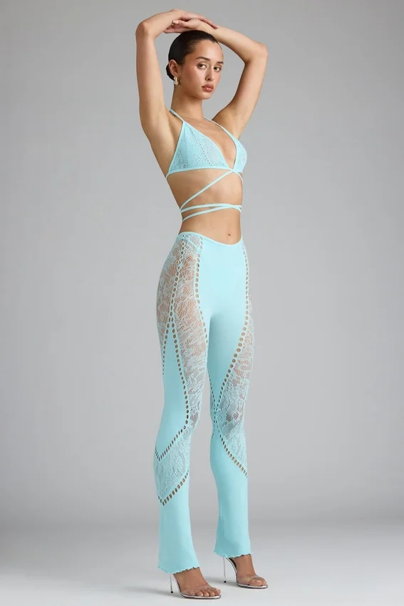 Stevie Embellished Mid-Rise Flared Trousers i isblått Stevie Embellished Mid-Rise Flared Trousers i isblått