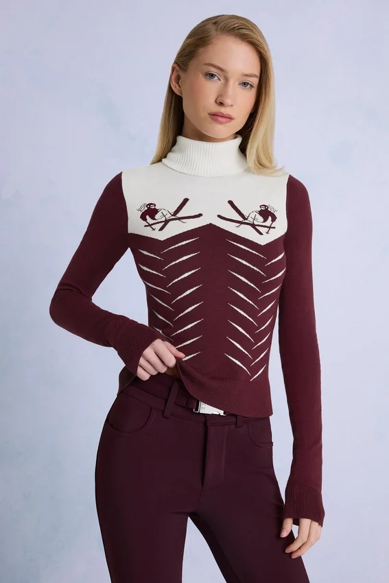 Stickad långärmad figursydd topp i burgundy Stickad långärmad figursydd topp i burgundy