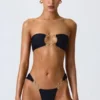 Sunny Isles Bandeau-bikinitopp med utskärningar och dekorationer i svart Sunny Isles Bandeau-bikinitopp med utskärningar och dekorationer i svart