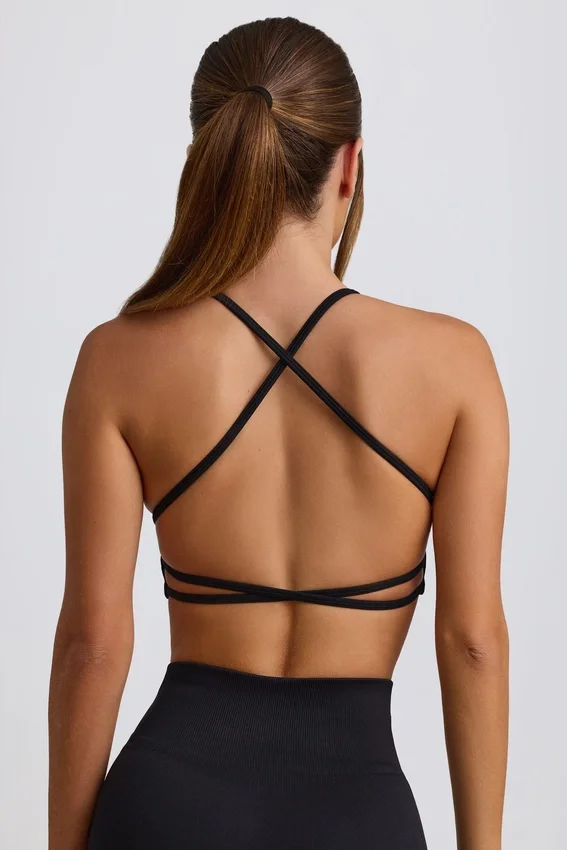Super Sculpt sömlös rygglös sport-BH i svart Super Sculpt sömlös rygglös sport-BH i svart