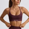 Super Sculpt sömlös rygglös sport-BH i vinröd Super Sculpt sömlös rygglös sport-BH i vinröd