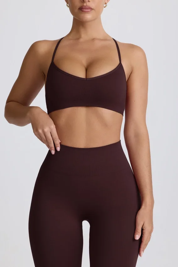 Super Sculpt sömlös sport-BH med korsad rygg i choklad Super Sculpt sömlös sport-BH med korsad rygg i choklad