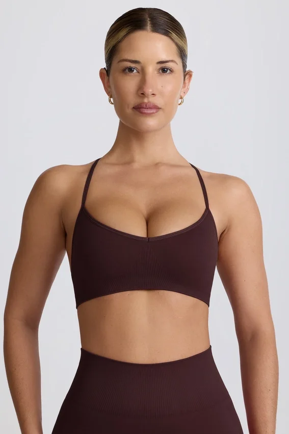Super Sculpt sömlös sport-BH med korsad rygg i choklad Super Sculpt sömlös sport-BH med korsad rygg i choklad
