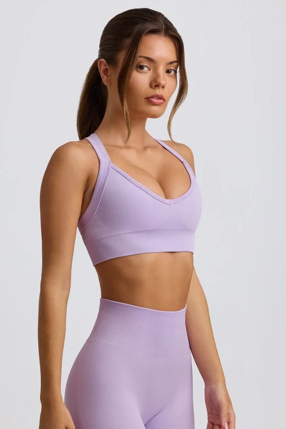 Super Sculpt sömlös sport-BH med korsad rygg i mjuk lila Super Sculpt sömlös sport-BH med korsad rygg i mjuk lila