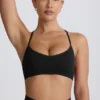 Super Sculpt sömlös sport-BH med korsad rygg i svart Super Sculpt sömlös sport-BH med korsad rygg i svart