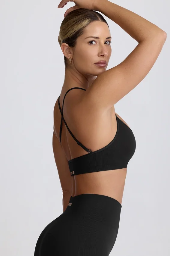 Super Sculpt sömlös sport-BH med korsad rygg i svart Super Sculpt sömlös sport-BH med korsad rygg i svart