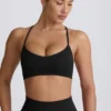 Super Sculpt sömlös sport-BH med korsad rygg i svart Super Sculpt sömlös sport-BH med korsad rygg i svart