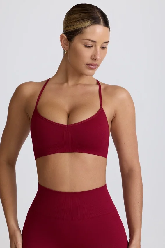 Super Sculpt sömlös sport-BH med korsade band i ryggen i burgundy Super Sculpt sömlös sport-BH med korsade band i ryggen i burgundy