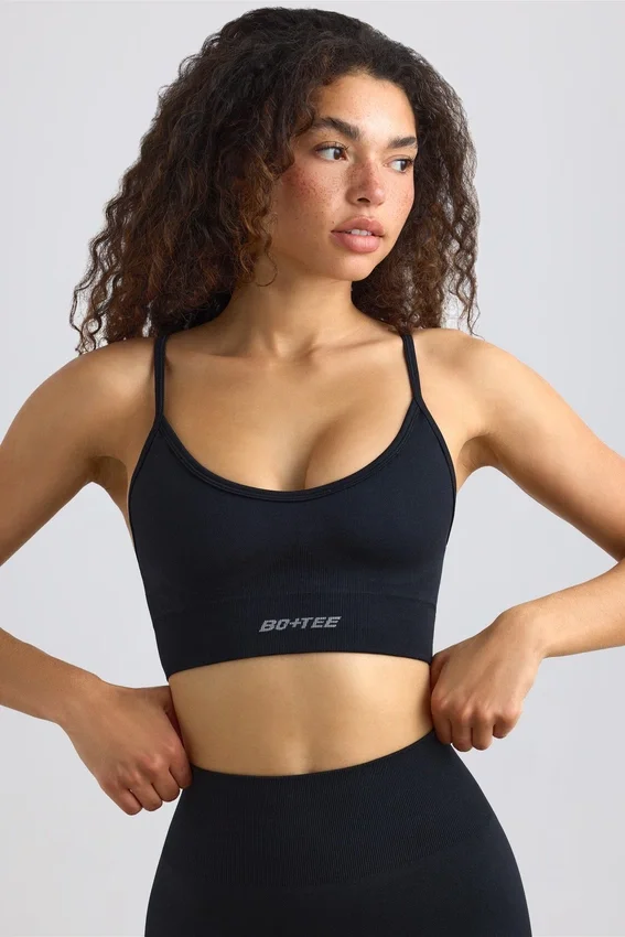 Super Sculpt sömlös sport-BH med rund halsringning i svart Super Sculpt sömlös sport-BH med rund halsringning i svart