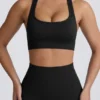 Super Sculpt sömlös sport-BH med T-rygg i svart Super Sculpt sömlös sport-BH med T-rygg i svart