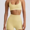 Super Sculpt sömlösa minishorts i smörgul Super Sculpt sömlösa minishorts i smörgul