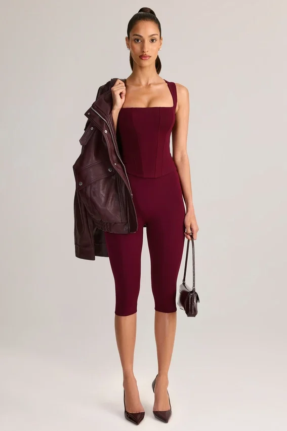 Suri Modal Capri-leggings med medelhög midja i vinröd Suri Modal Capri-leggings med medelhög midja i vinröd