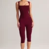 Suri Modal Capri-leggings med medelhög midja i vinröd Suri Modal Capri-leggings med medelhög midja i vinröd