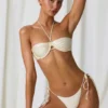Tahiti-bikinitopp med bygel och halterneck i pärlvit Tahiti-bikinitopp med bygel och halterneck i pärlvit
